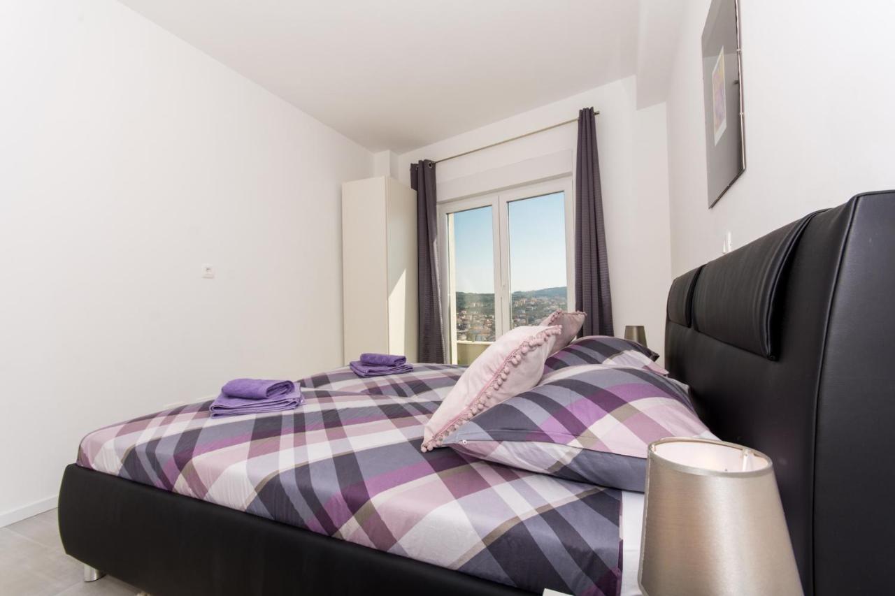Apartment Julia โตรกีร์ ภายนอก รูปภาพ