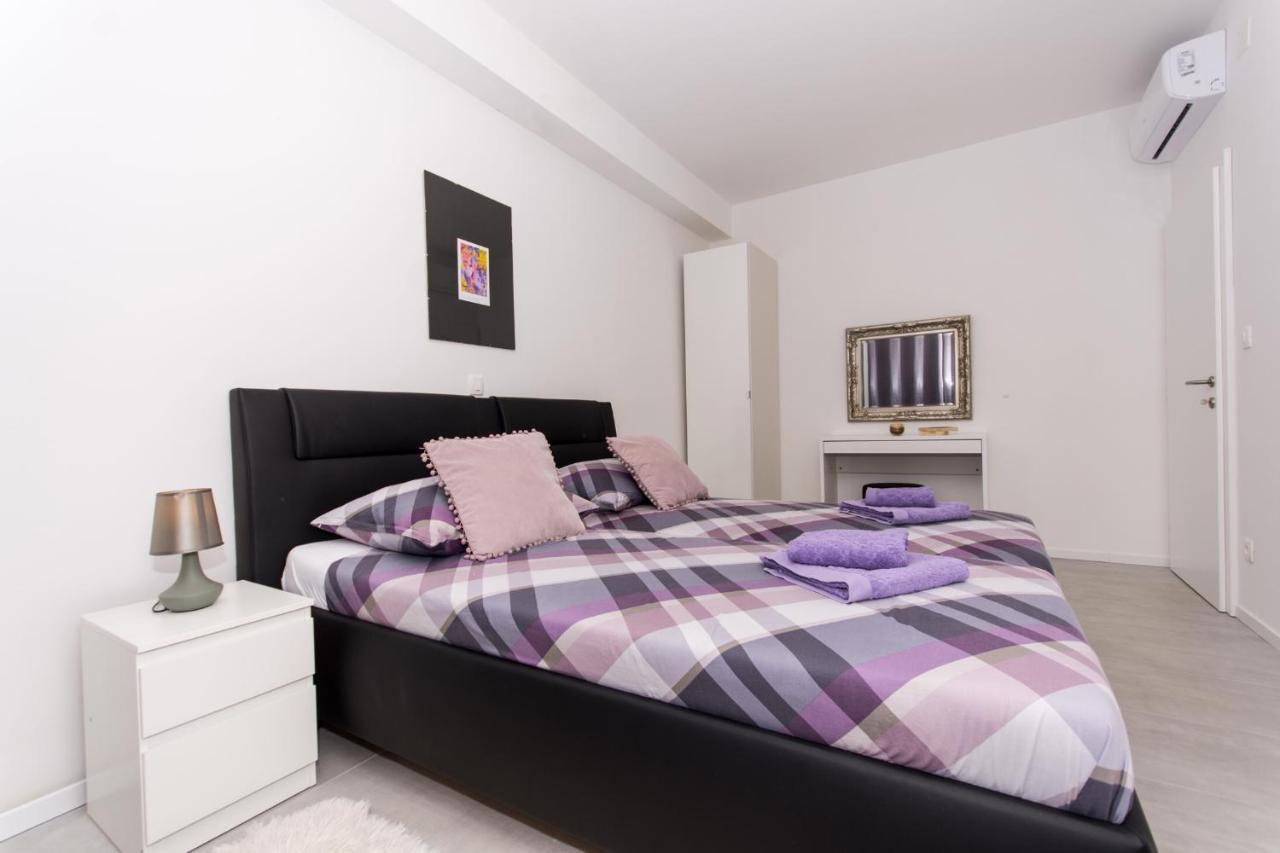 Apartment Julia โตรกีร์ ภายนอก รูปภาพ