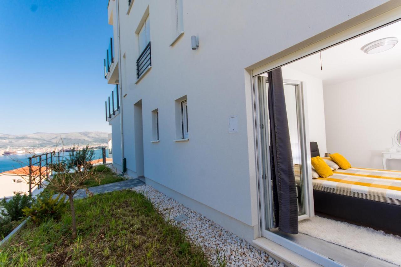 Apartment Julia โตรกีร์ ภายนอก รูปภาพ